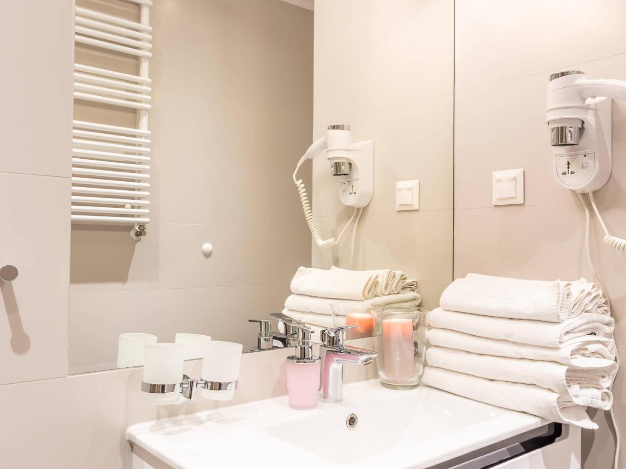 Vacationclub - Rezydencja Kapitanska Apartament 8 كولوبرزيغ المظهر الخارجي الصورة