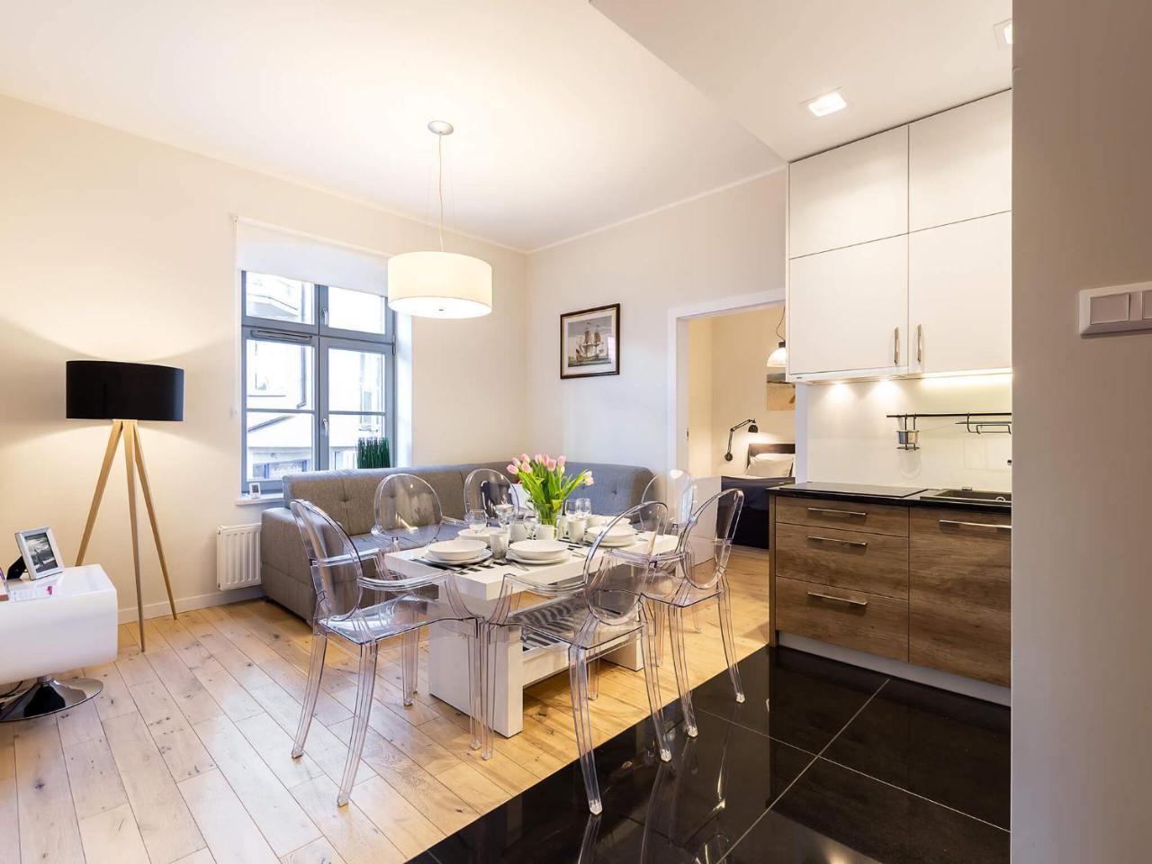Vacationclub - Rezydencja Kapitanska Apartament 8 كولوبرزيغ المظهر الخارجي الصورة